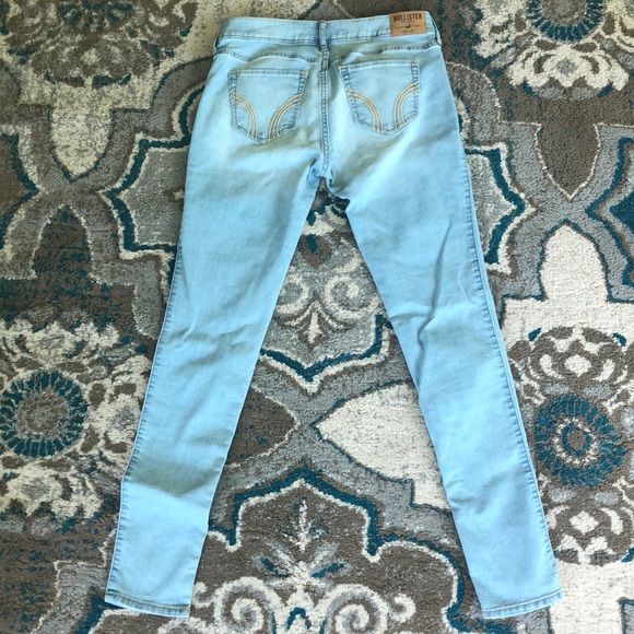 Hollister skinny jeans - Picture 3 of 8